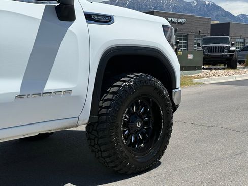 Used 2023 GMC Sierra 1500 SLE AWD/4WD image 4