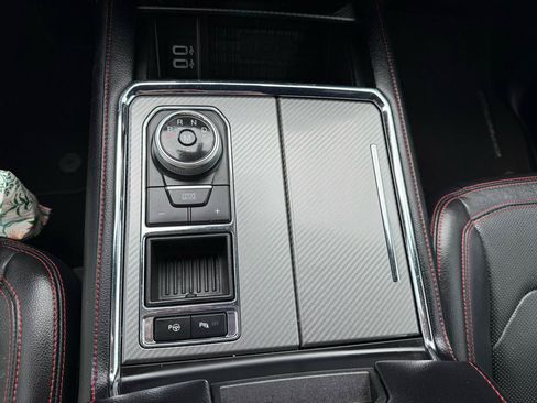 Used 2019 Ford Expedition Limited w/ Equipment Group 303A RWD image 42