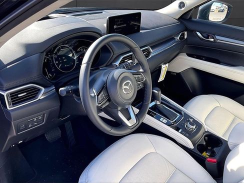 Used 2025 MAZDA CX-5 AWD 2.5 S w/ Premium Plus Pkg image 13