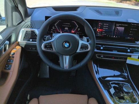 New 2026 BMW X5 xDrive40i w/ M Sport Package AWD/4WD image 16