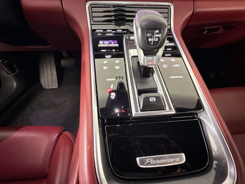 Used 2021 Porsche Panamera w/ Premium Package RWD image 15