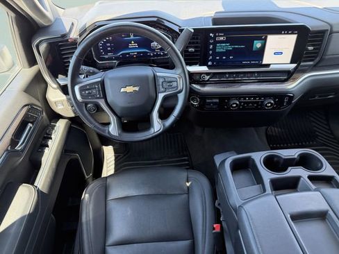 Used 2024 Chevrolet Silverado 2500 LTZ image 18