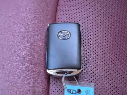 Used 2023 MAZDA CX-5 Carbon Edition image 29