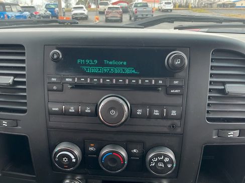 Used 2009 Chevrolet Silverado 1500 LS image 26