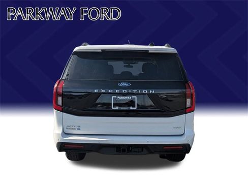 Used 2025 Ford Expedition Max Active image 6