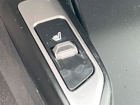 Certified 2025 Kia Sorento EX image 19