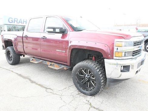 Used 2015 Chevrolet Silverado 2500 LT w/ LT Convenience Package image 1
