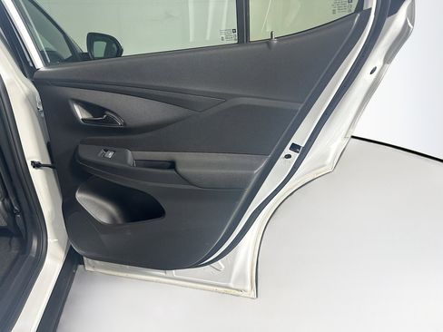 Used 2025 Buick Envista Preferred image 29