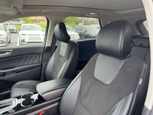 Used 2018 Ford Edge Sport w/ Equipment Group 401A image 9