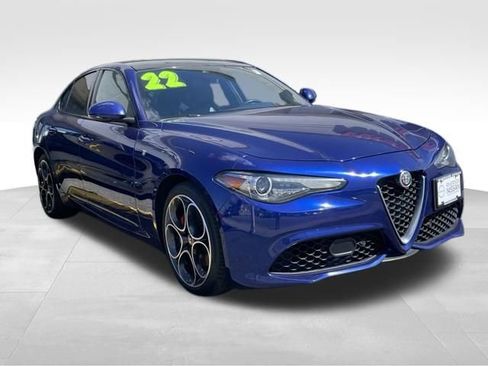 Used 2022 Alfa Romeo Giulia Ti w/ Active Assist Plus Package AWD/4WD image 3