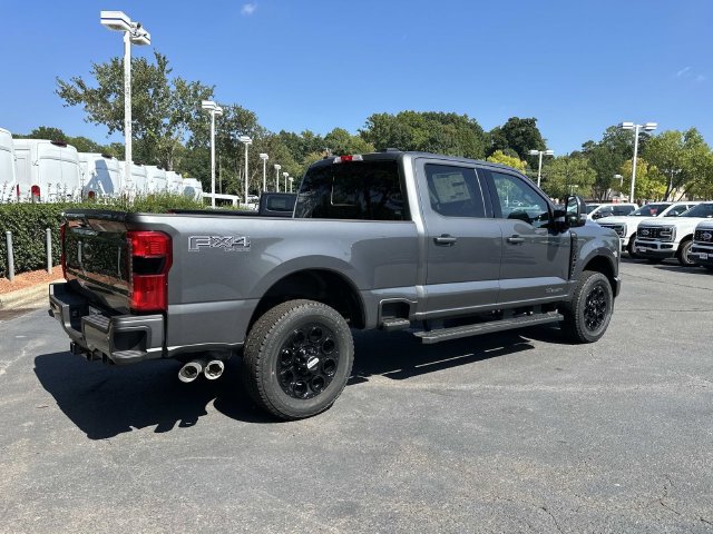 New 2026 Ford F250 Lariat w/ Black Appearance Package AWD/4WD image 9