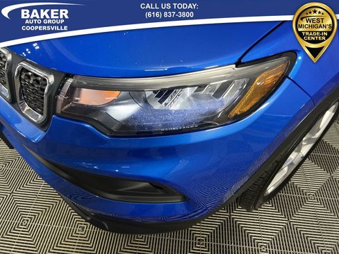 Used 2024 Jeep Compass Latitude image 34