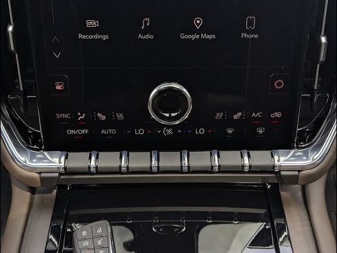 New 2026 GMC Yukon Denali Ultimate AWD/4WD image 29