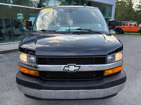 Used 2019 Chevrolet Express 2500 w/ Driver Convenience Package RWD image 8