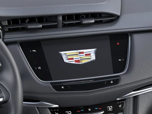 New 2025 Cadillac XT6 Luxury FWD image 20