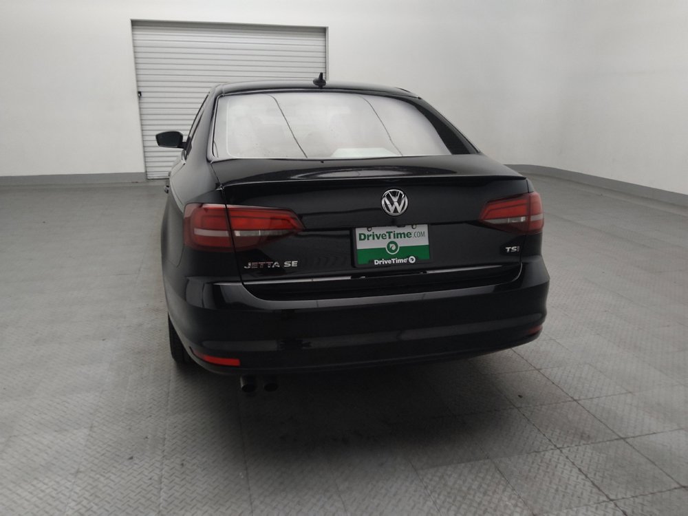 Used 2017 Volkswagen Jetta SE FWD image 6