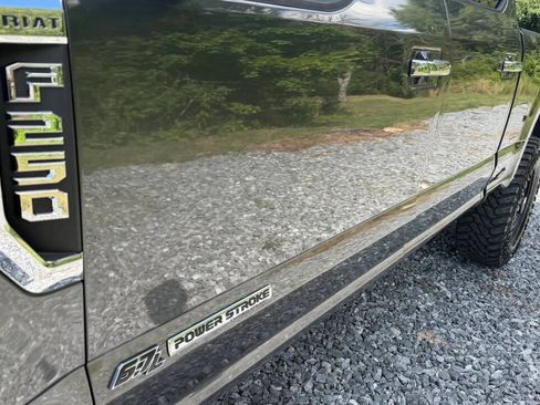 Used 2017 Ford F250 Lariat w/ Chrome Package AWD/4WD image 13