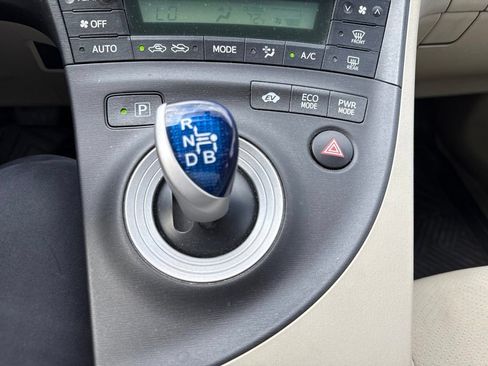 Used 2011 Toyota Prius Two FWD image 19