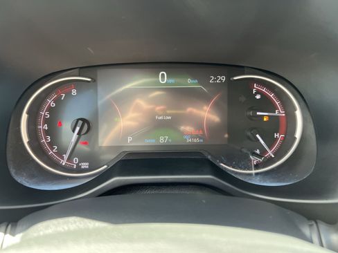 Used 2023 Toyota RAV4 LE AWD/4WD image 16
