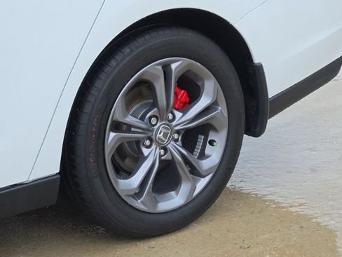 Used 2024 Honda Accord EX image 11