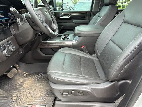 Used 2025 Chevrolet Silverado 2500 LTZ w/ Trail Boss Package AWD/4WD image 16