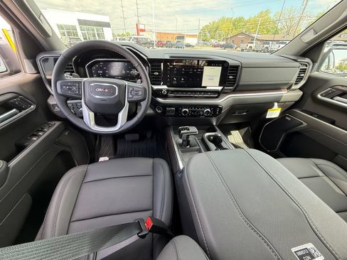 New 2026 GMC Sierra 1500 SLT w/ SLT Premium Plus Package AWD/4WD image 14