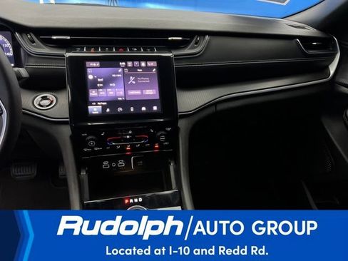 Used 2024 Jeep Grand Cherokee L Laredo w/ Luxury Tech Group I image 17