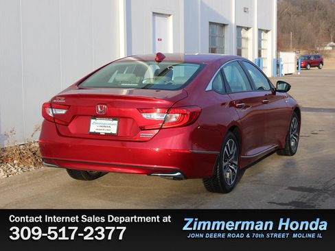 Certified 2020 Honda Accord Touring image 2