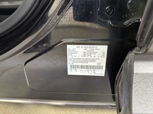 Used 2023 Ford Edge SEL image 35