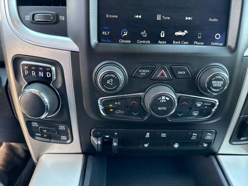 Used 2018 RAM 1500 Big Horn AWD/4WD image 19