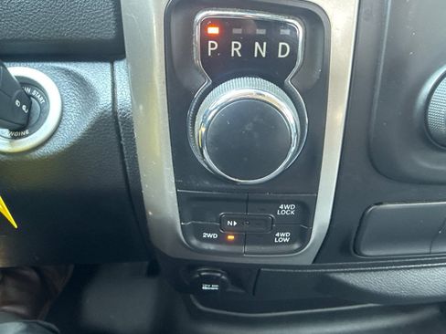 Used 2017 RAM 1500 Classic SLT AWD/4WD image 23