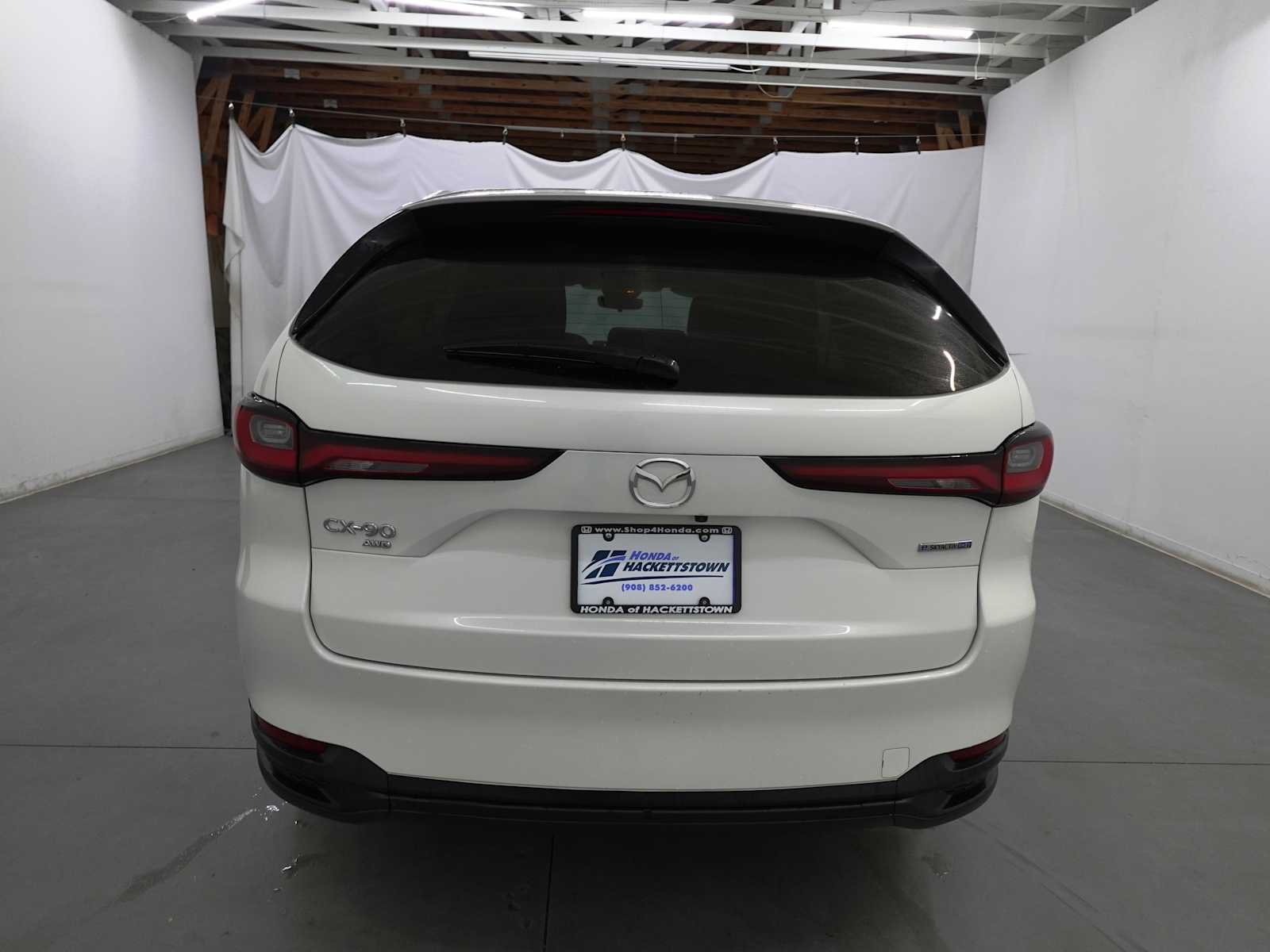 Used 2024 MAZDA CX-90 Plug-In Hybrid w/ Preferred AWD/4WD image 6