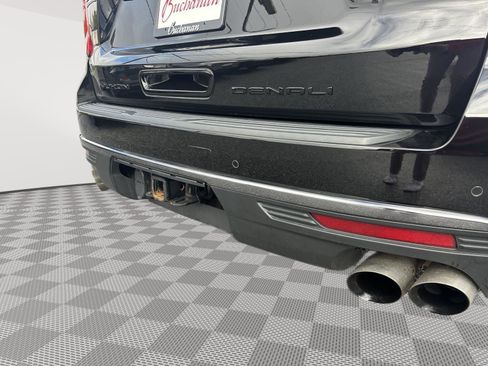 Used 2023 GMC Yukon Denali Ultimate image 8