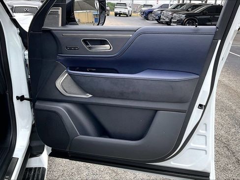 New 2026 INFINITI QX80 4WD image 28