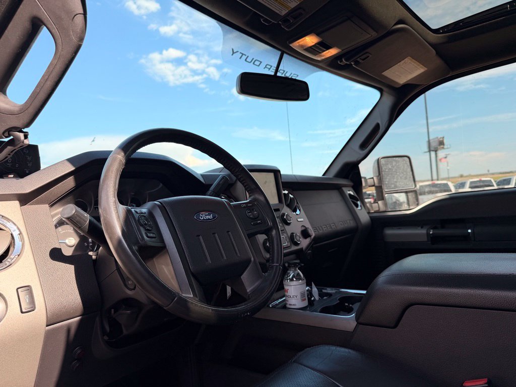 Used 2016 Ford F250 Lariat w/ Lariat Ultimate Package AWD/4WD image 12