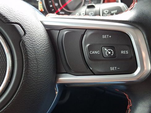 Used 2021 Jeep Wrangler Unlimited Rubicon w/ LED Lighting Group AWD/4WD image 21