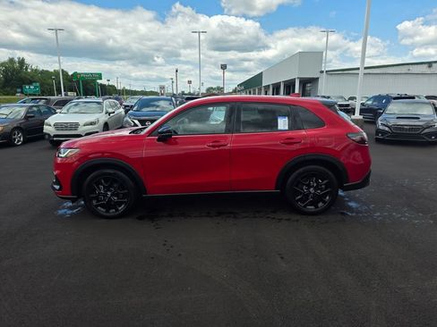 Certified 2025 Honda HR-V Sport image 5