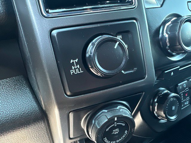 Used 2018 Ford F150 XLT w/ Equipment Group 302A Luxury AWD/4WD image 14