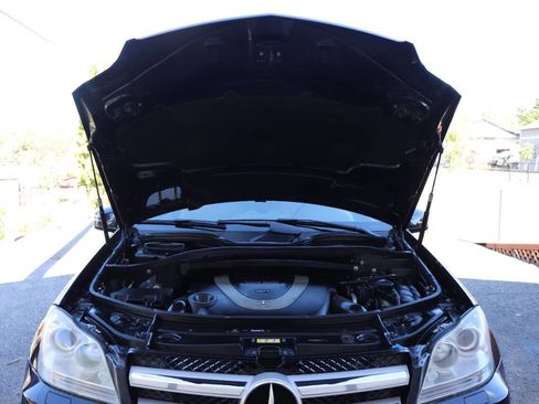 Used 2012 Mercedes-Benz GL 450 4MATIC image 11