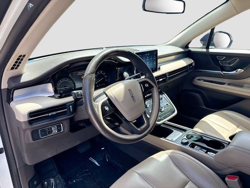 Used 2021 Lincoln Corsair FWD image 9