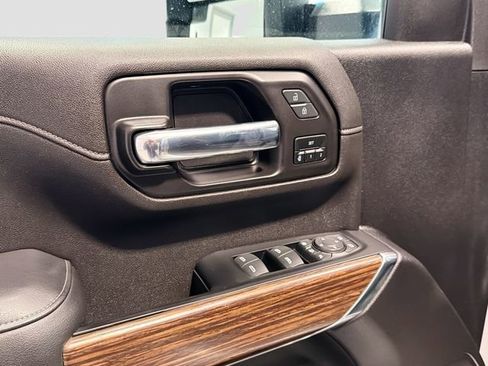 Used 2023 Chevrolet Silverado 2500 High Country image 17