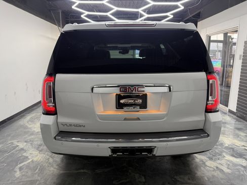 Used 2018 GMC Yukon Denali w/ Enhanced Security Package AWD/4WD image 4