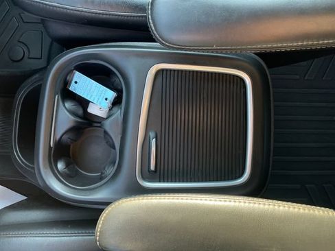 Used 2020 Chrysler Pacifica Touring-L Plus FWD image 18