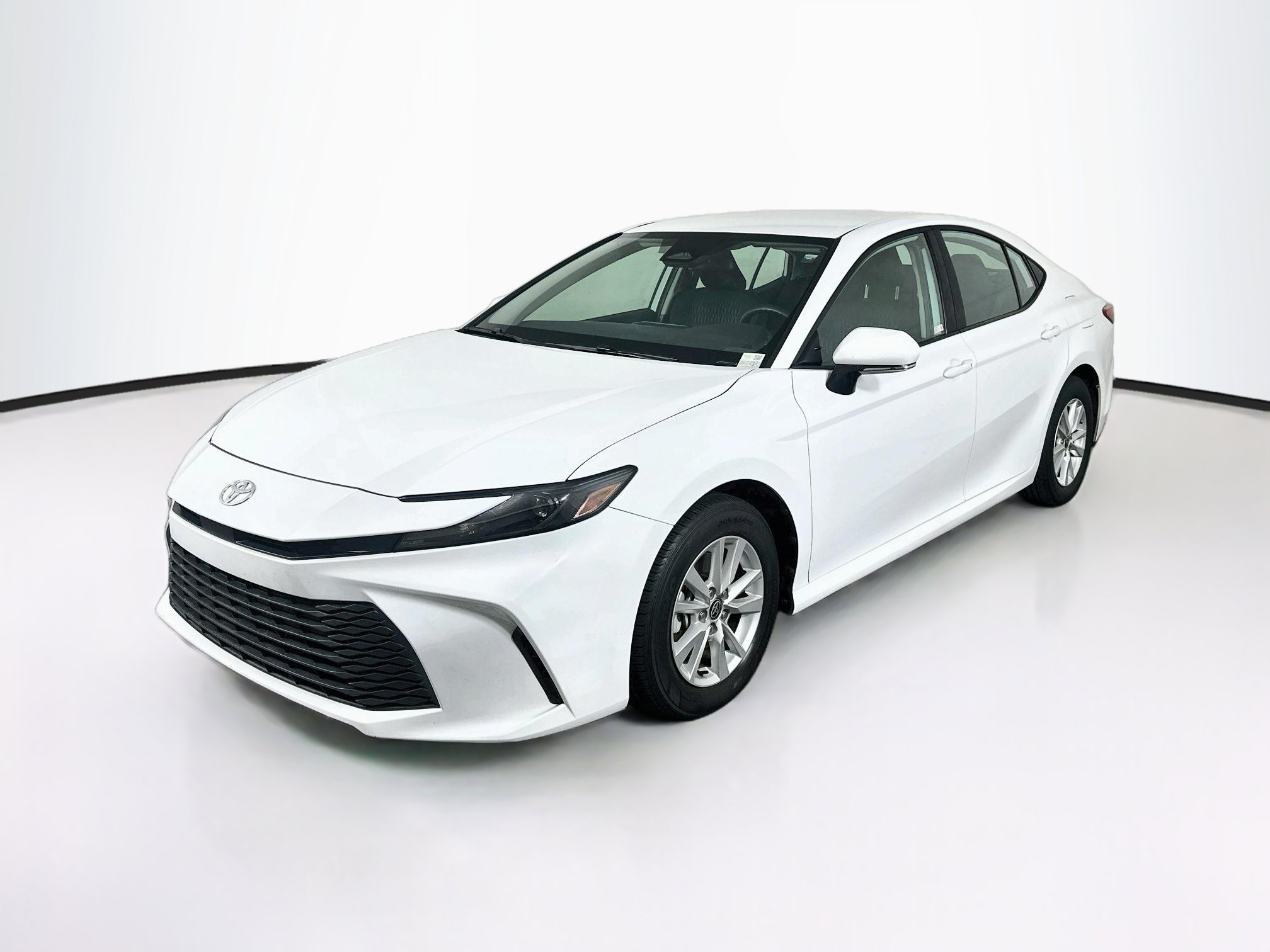 Used 2025 Toyota Camry LE FWD image 3