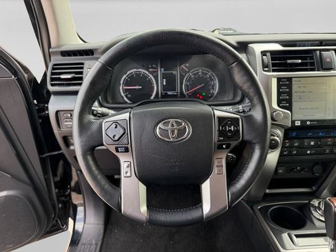 Used 2023 Toyota 4Runner Limited AWD/4WD image 19
