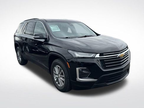 Used 2023 Chevrolet Traverse LT FWD image 8