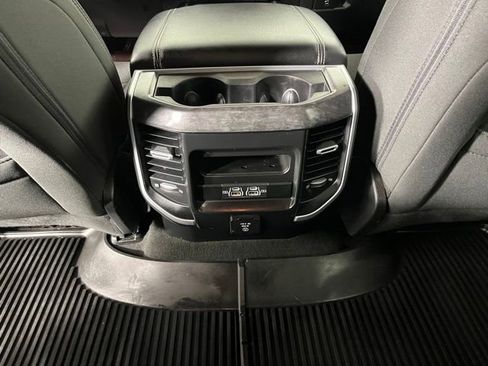 Used 2022 RAM 1500 Big Horn AWD/4WD image 38