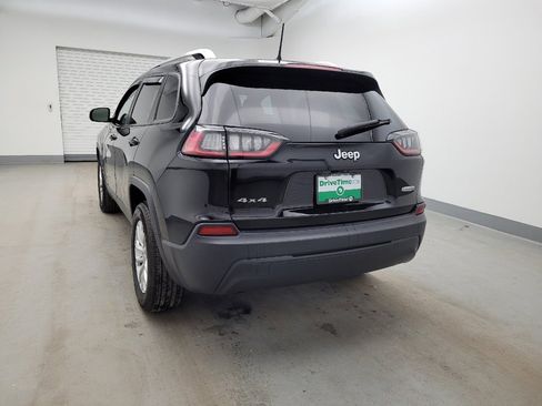 Used 2020 Jeep Cherokee Latitude w/ Cold Weather Group AWD/4WD image 6