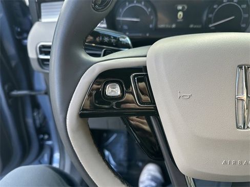 Certified 2022 Lincoln Corsair AWD w/ Equipment Group 101A image 28