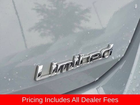 Used 2022 Hyundai Elantra Limited FWD image 10